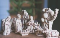 nativity scene table decor